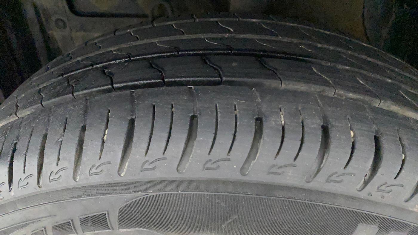 2021 Maruti Vitara Brezza LXI, Petrol, Manual, 24,959 km, Left Front Tyre Tread