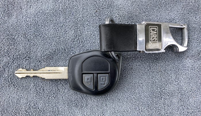 2014 Maruti Swift VXI, Petrol, Manual, 11,716 km, Key Close Up
