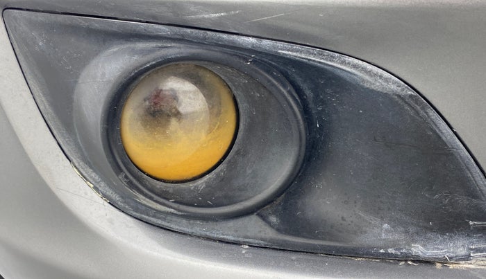 2014 Maruti Swift VXI, Petrol, Manual, 11,716 km, Right fog light - Not working