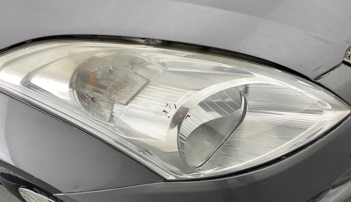 2014 Maruti Swift VXI, Petrol, Manual, 11,716 km, Right headlight - Minor scratches