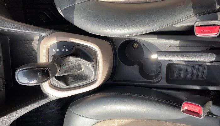 2019 Hyundai Grand i10 SPORTZ AT 1.2 KAPPA VTVT, Petrol, Automatic, 32,552 km, Gear Lever