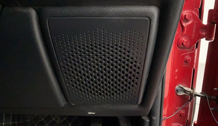 2021 Mahindra Thar LX PETROL HT 4WD AT, Petrol, Automatic, 15,139 km, Infotainment system - Front speakers missing / not working