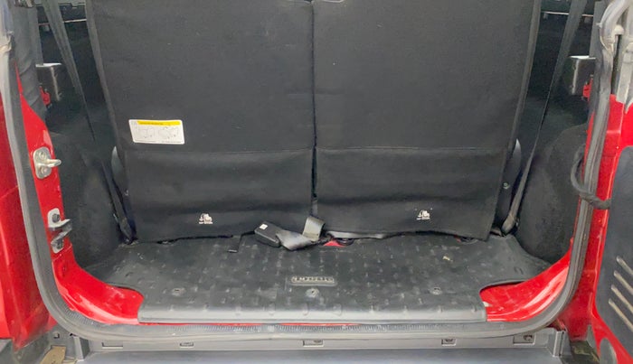 2021 Mahindra Thar LX PETROL HT 4WD AT, Petrol, Automatic, 15,139 km, Boot Inside