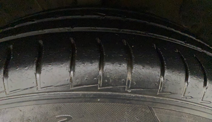 2018 Hyundai NEW SANTRO SPORTZ CNG, CNG, Manual, 91,400 km, Left Rear Tyre Tread