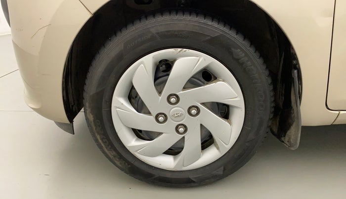 2018 Hyundai NEW SANTRO SPORTZ CNG, CNG, Manual, 91,400 km, Left Front Wheel
