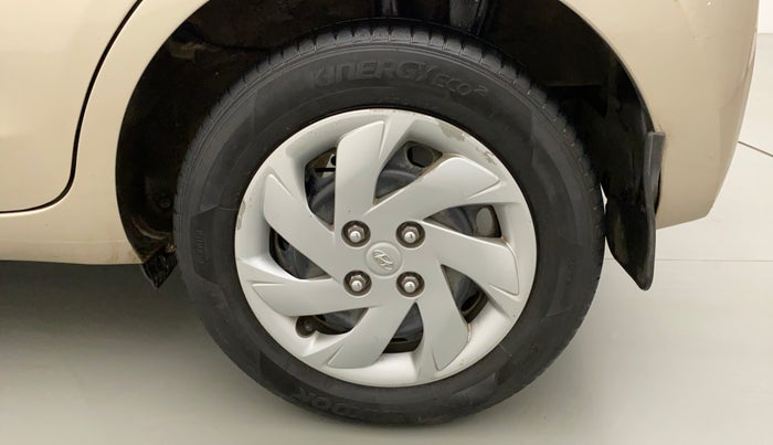 2018 Hyundai NEW SANTRO SPORTZ CNG, CNG, Manual, 91,400 km, Left Rear Wheel