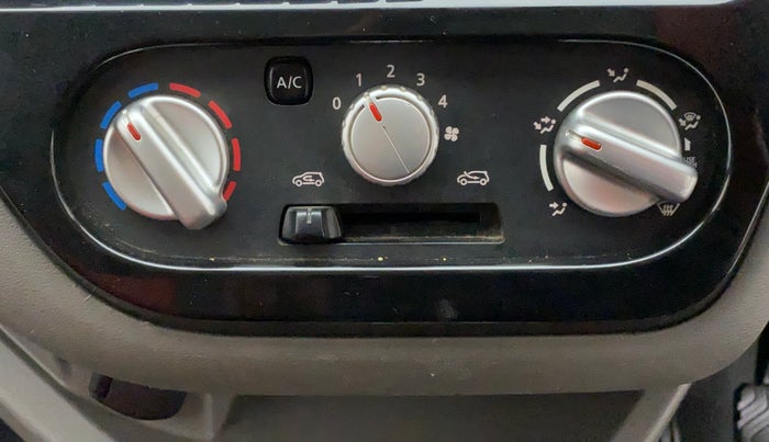 2016 Datsun Redi Go T (O), Petrol, Manual, 20,205 km, Dashboard - Air Re-circulation knob is not working