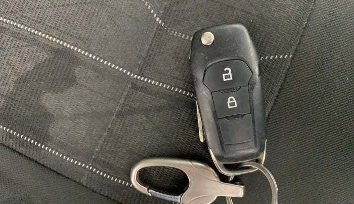 2018 Ford Ecosport TREND + 1.5L PETROL AT, CNG, Automatic, 60,421 km, Key Close Up