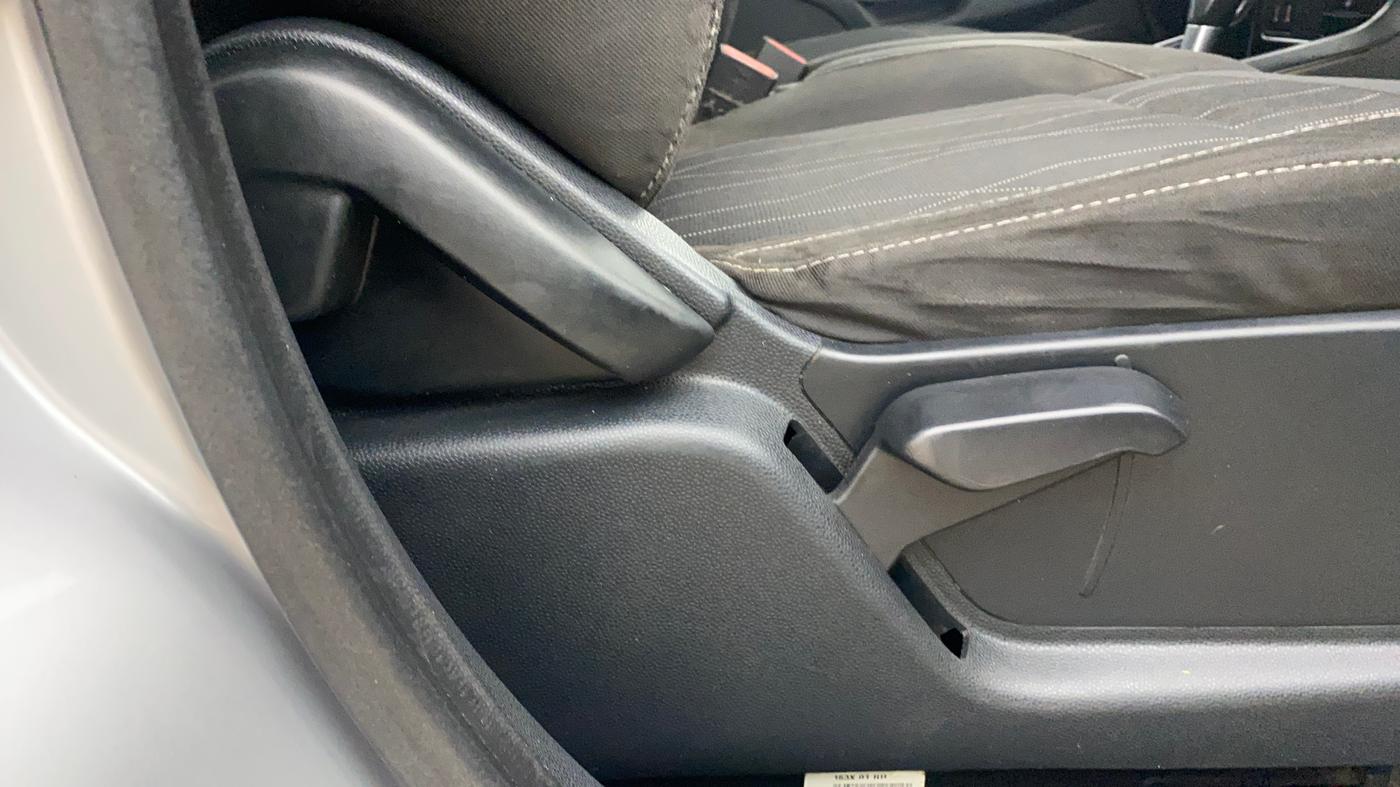 2018 Ford Ecosport TREND + 1.5L PETROL AT, CNG, Automatic, 60,393 km, Driver Side Adjustment Panel