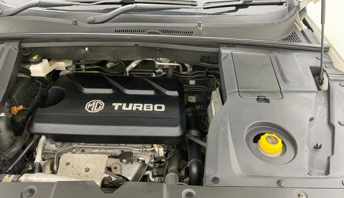 2024 MG HECTOR PLUS SHARP PRO 1.5 TURBO MT 7 STR, Petrol, Manual, 11,010 km, Engine View - Left
