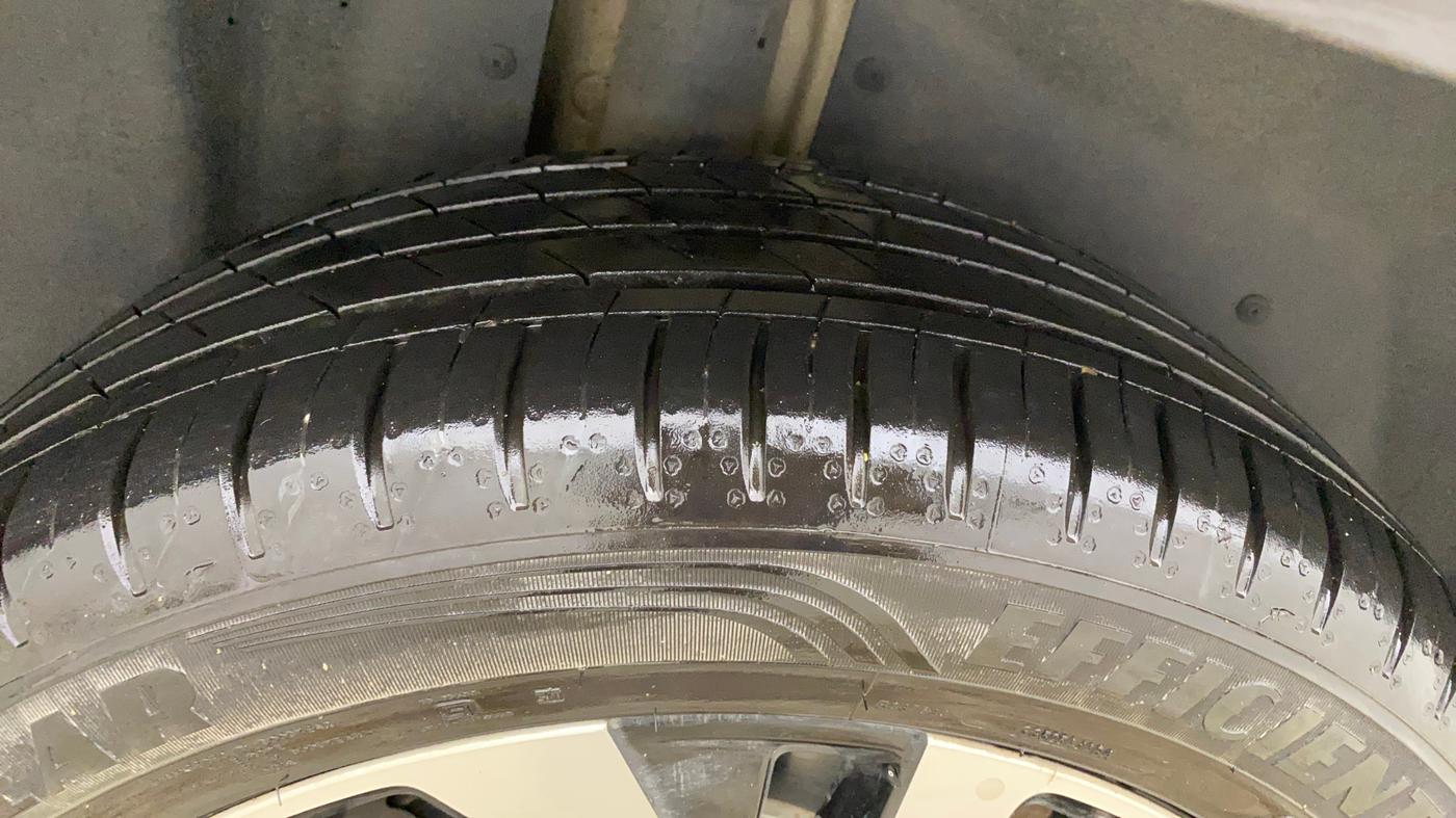 2024 MG HECTOR PLUS SHARP PRO 1.5 TURBO MT 7 STR, Petrol, Manual, 11,010 km, Right Rear Tyre Tread
