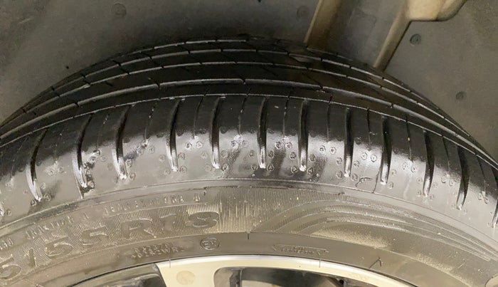 2024 MG HECTOR PLUS SHARP PRO 1.5 TURBO MT 7 STR, Petrol, Manual, 11,010 km, Left Rear Tyre Tread