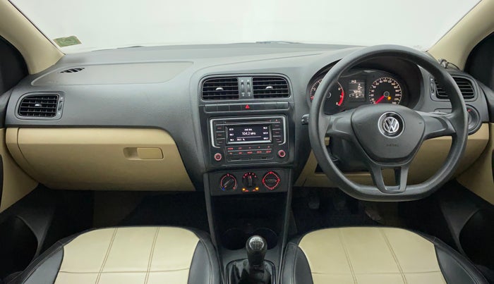 2016 Volkswagen Ameo COMFORTLINE 1.2L, Petrol, Manual, 76,919 km, Dashboard