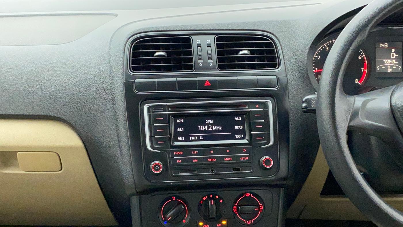 2016 Volkswagen Ameo COMFORTLINE 1.2L, Petrol, Manual, 76,919 km, Air Conditioner