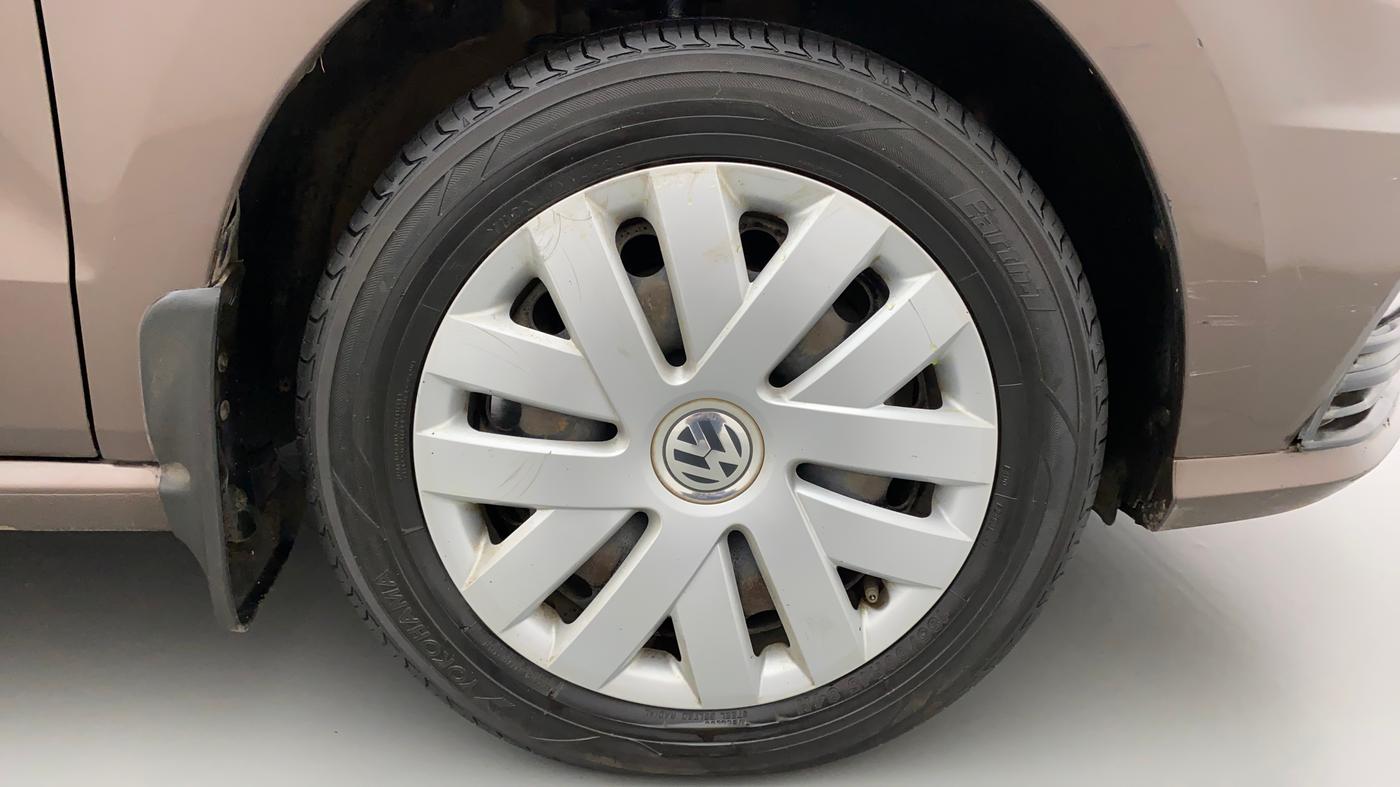 2016 Volkswagen Ameo COMFORTLINE 1.2L, Petrol, Manual, 76,919 km, Right Front Wheel
