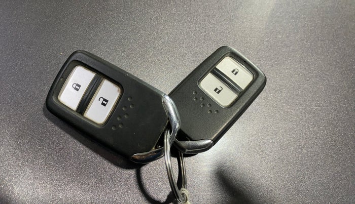 2017 Honda BR-V 1.5L I-VTEC VX, Petrol, Manual, 59,200 km, Key Close Up