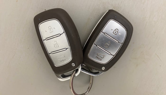 2017 Hyundai i20 Active 1.2 SX, Petrol, Manual, 97,667 km, Key Close Up