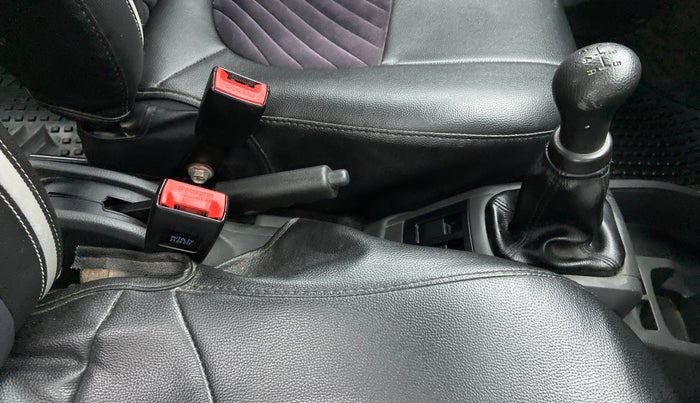 2017 Maruti Alto 800 LXI, Petrol, Manual, 53,379 km, Gear Lever