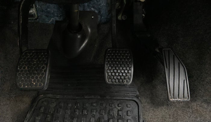 2017 Maruti Alto 800 LXI, Petrol, Manual, 53,379 km, Pedals