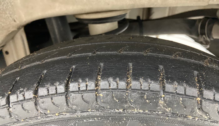 2017 Maruti Alto 800 LXI, Petrol, Manual, 53,379 km, Left Rear Tyre Tread