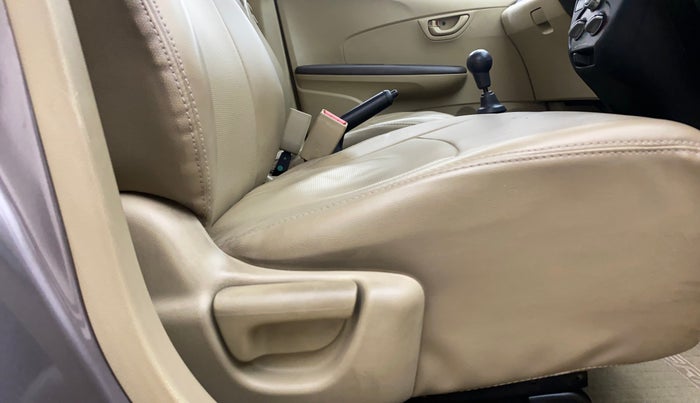 2012 Honda Brio S MT, Petrol, Manual, 58,099 km, Driver Side Adjustment Panel