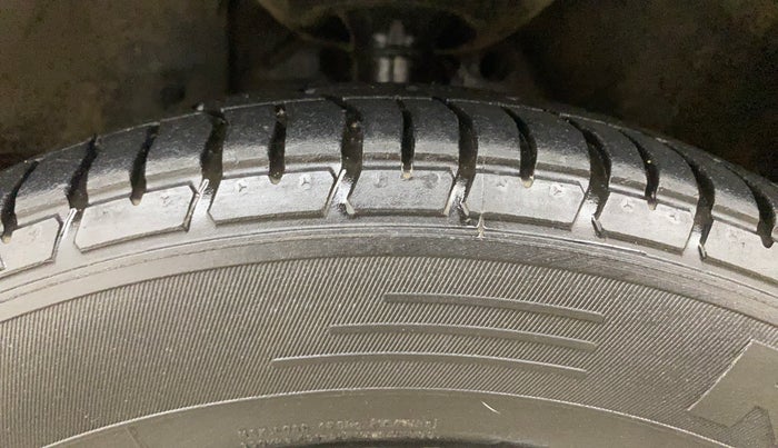 2012 Honda Brio S MT, Petrol, Manual, 58,099 km, Left Front Tyre Tread