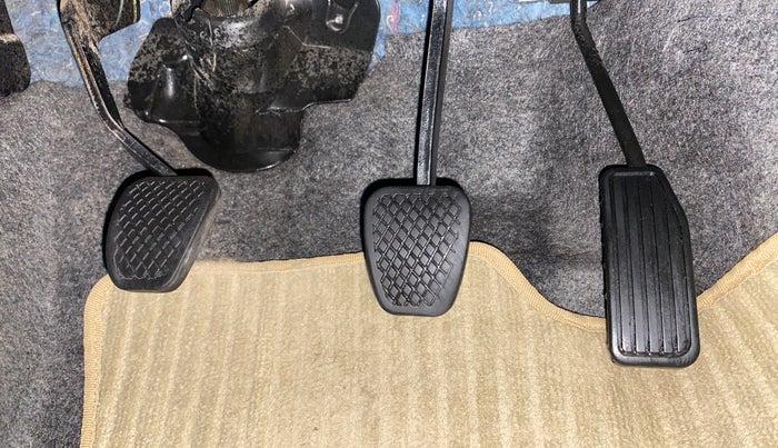 2012 Honda Brio S MT, Petrol, Manual, 58,099 km, Pedals