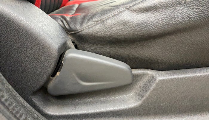 2015 Renault Kwid RXL, Petrol, Manual, 22,308 km, Driver Side Adjustment Panel