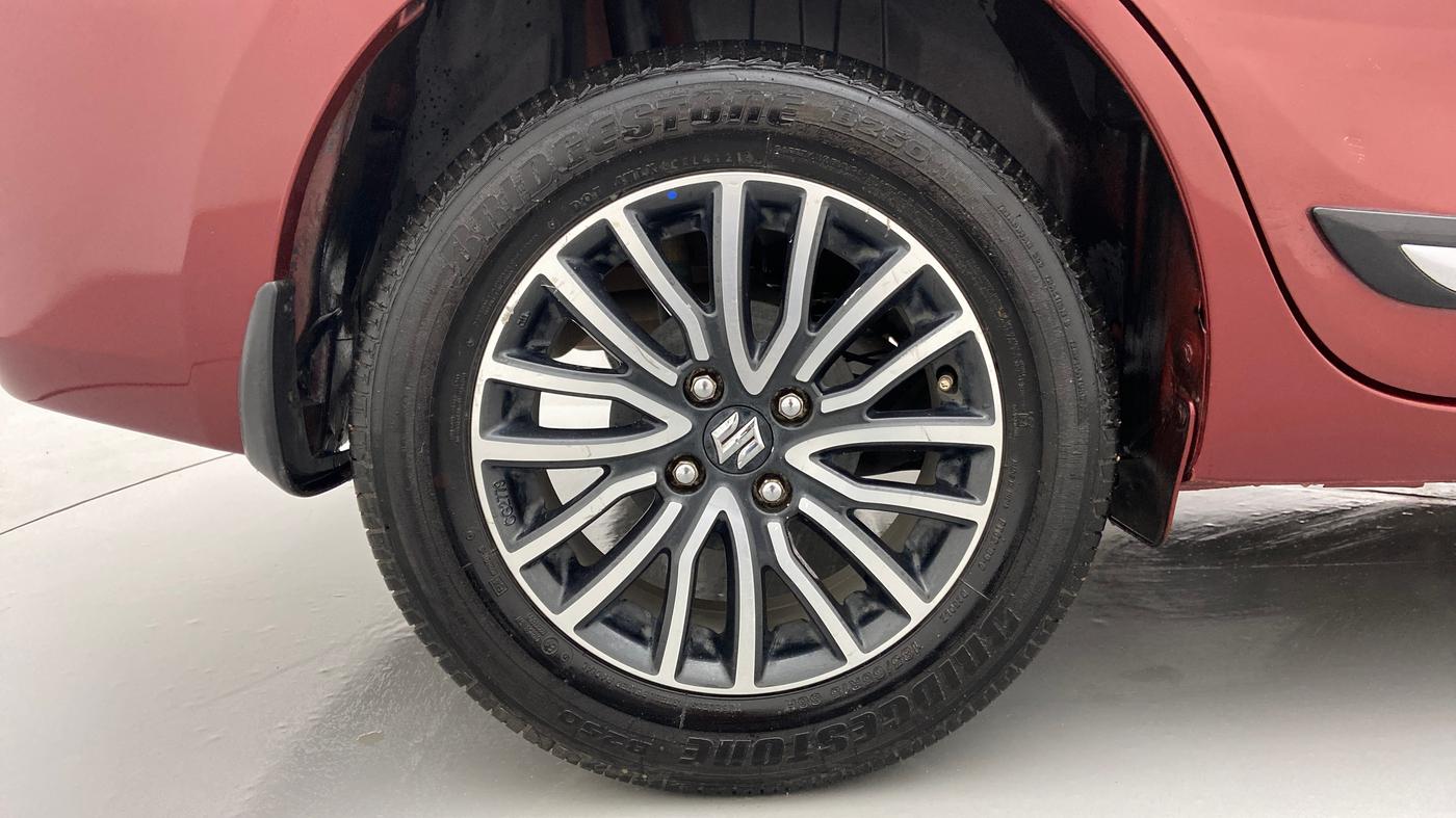 2017 Maruti Dzire ZDI PLUS, Diesel, Manual, 72,139 km, Right Rear Wheel