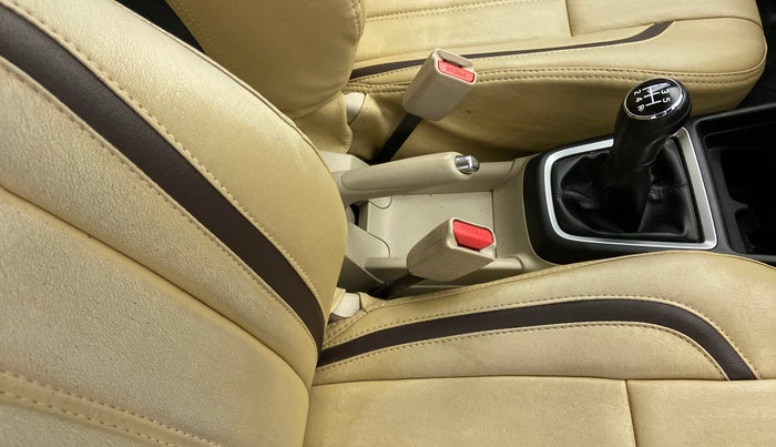 2017 Maruti Dzire ZDI PLUS, Diesel, Manual, 72,139 km, Gear Lever