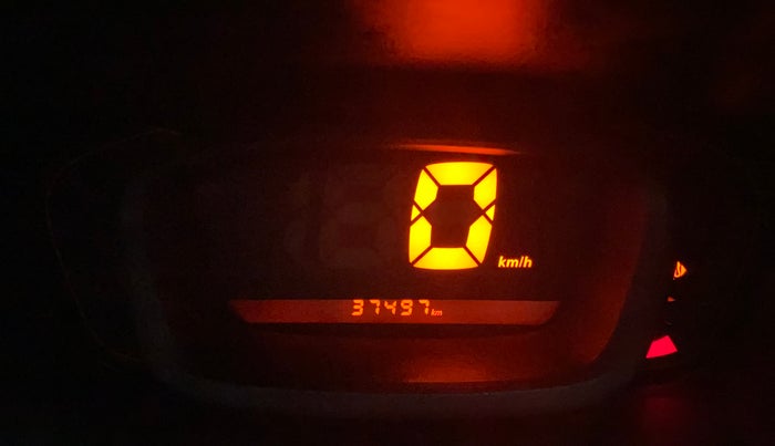 2016 Renault Kwid RXT 0.8 (O), Petrol, Manual, 37,497 km, Odometer Image