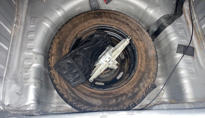 2016 Renault Kwid RXT 0.8 (O), Petrol, Manual, 37,497 km, Spare Tyre