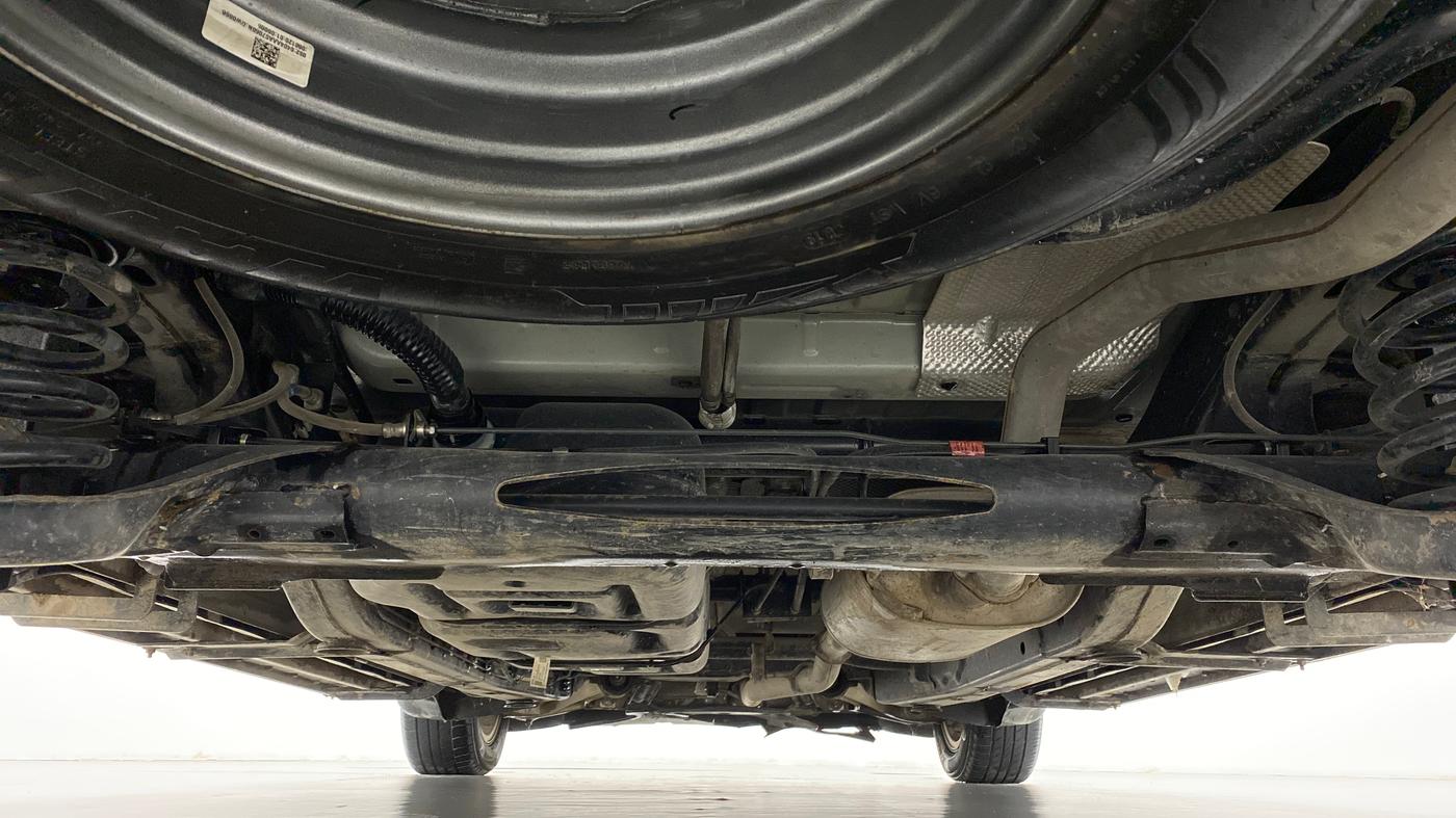 2020 Mahindra MARAZZO M6 8 STR, Diesel, Manual, 26,423 km, Rear Underbody
