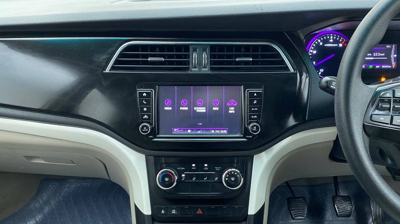 2020 Mahindra MARAZZO M6 8 STR, Diesel, Manual, 26,423 km, Air Conditioner