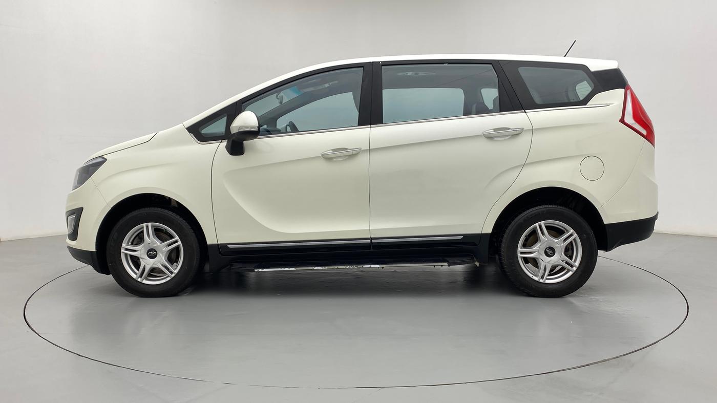 2020 Mahindra MARAZZO M6 8 STR, Diesel, Manual, 26,423 km, Left Side