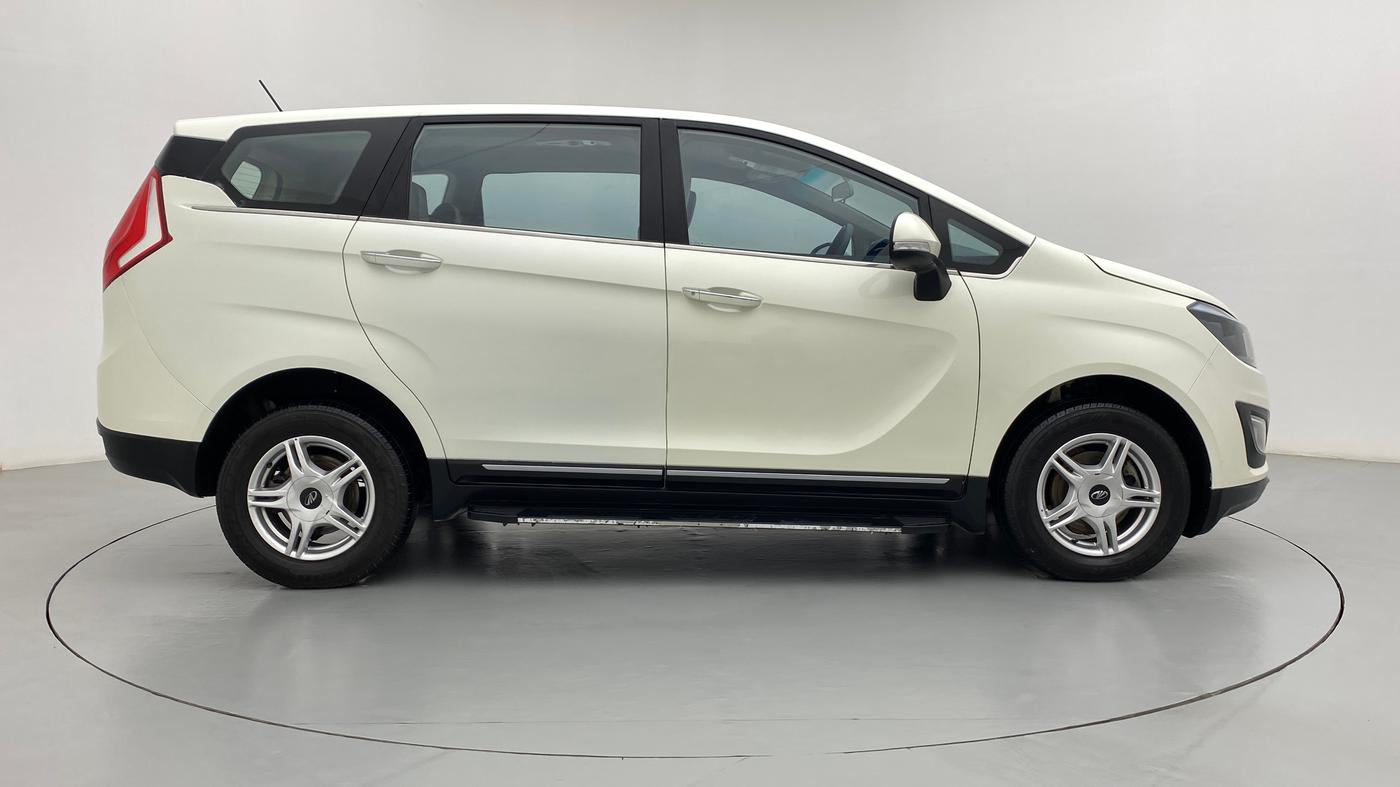 2020 Mahindra MARAZZO M6 8 STR, Diesel, Manual, 26,423 km, Right Side View