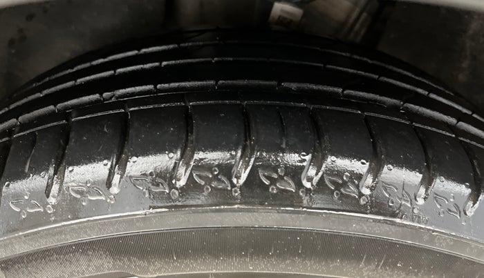 2024 Volkswagen TAIGUN GT PLUS 1.5 TSI DSG, Petrol, Automatic, 19,773 km, Left Front Tyre Tread