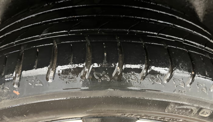 2024 Volkswagen TAIGUN GT PLUS 1.5 TSI DSG, Petrol, Automatic, 19,773 km, Right Rear Tyre Tread