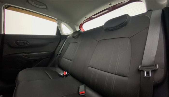 2021 Hyundai NEW I20 SPORTZ 1.2 MT, Petrol, Manual, 11,601 km, Right Side Rear Door Cabin