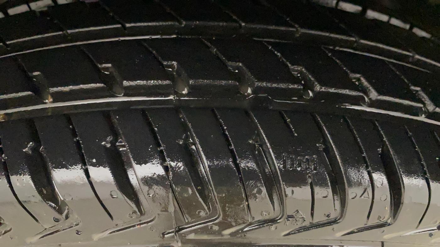2023 Maruti Alto K10 VXI AMT, Petrol, Automatic, 35,465 km, Left Front Tyre Tread