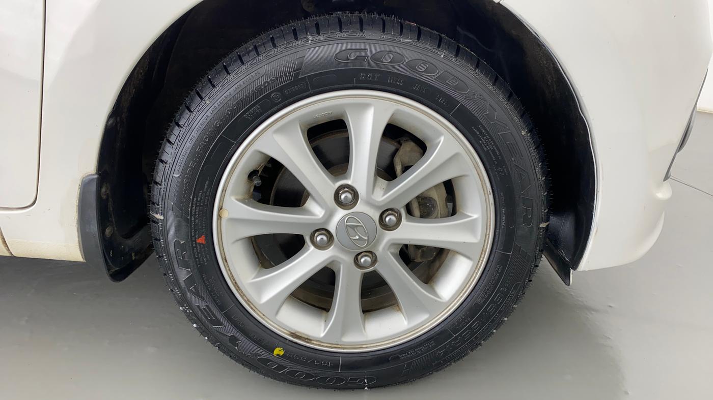 2014 Hyundai Grand i10 ASTA 1.2 AT VTVT, Petrol, Automatic, 57,770 km, Right Front Wheel