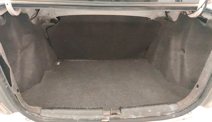 2014 Honda Amaze 1.2L I-VTEC VX, Petrol, Manual, 27,741 km, Boot Inside