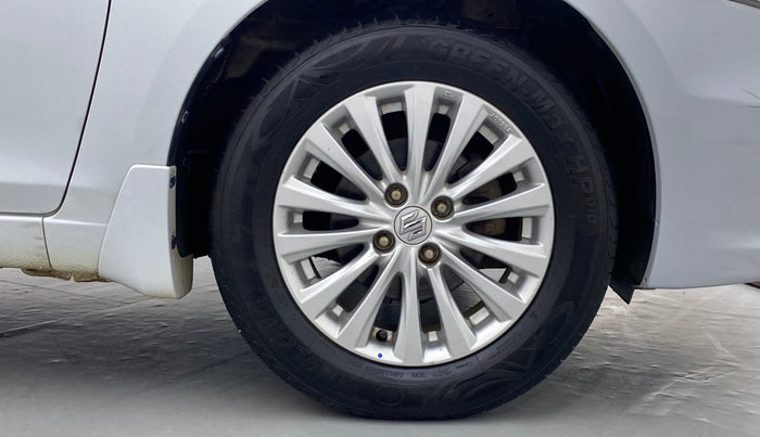 2015 Maruti Ciaz ZXI, Petrol, Manual, 57,465 km, Right Front Wheel