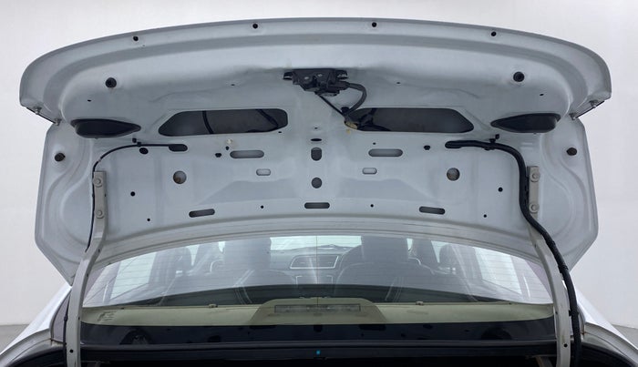 2015 Maruti Ciaz ZXI, Petrol, Manual, 57,465 km, Boot Door Open