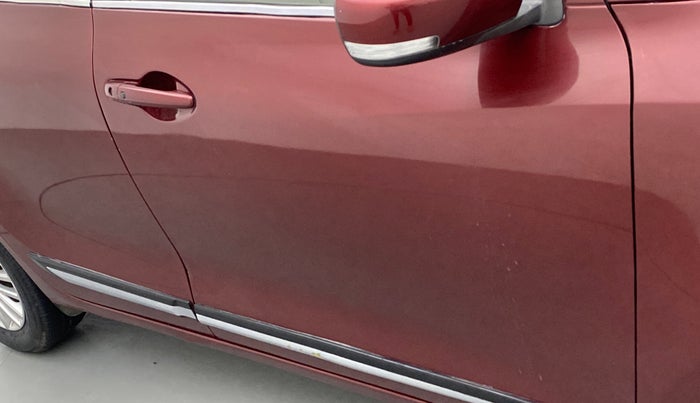 2017 Maruti Dzire ZDI AMT, Diesel, Automatic, 86,985 km, Driver-side door - Slightly dented