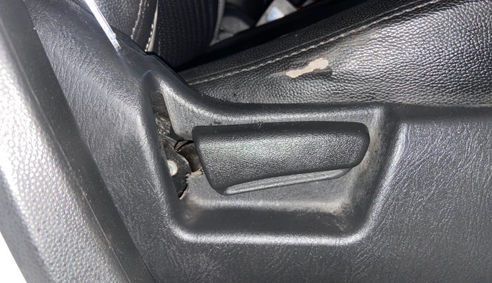 2020 Maruti Alto LXI, Petrol, Manual, 25,461 km, Driver Side Adjustment Panel