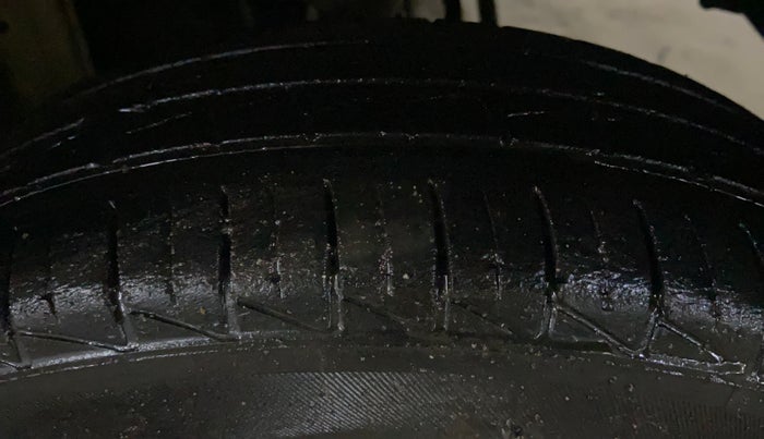 2020 Maruti Alto LXI, Petrol, Manual, 25,461 km, Left Rear Tyre Tread