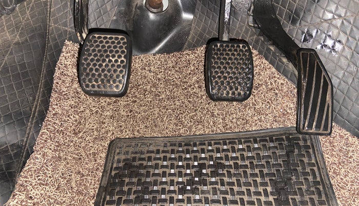 2020 Maruti Alto LXI, Petrol, Manual, 25,461 km, Pedals