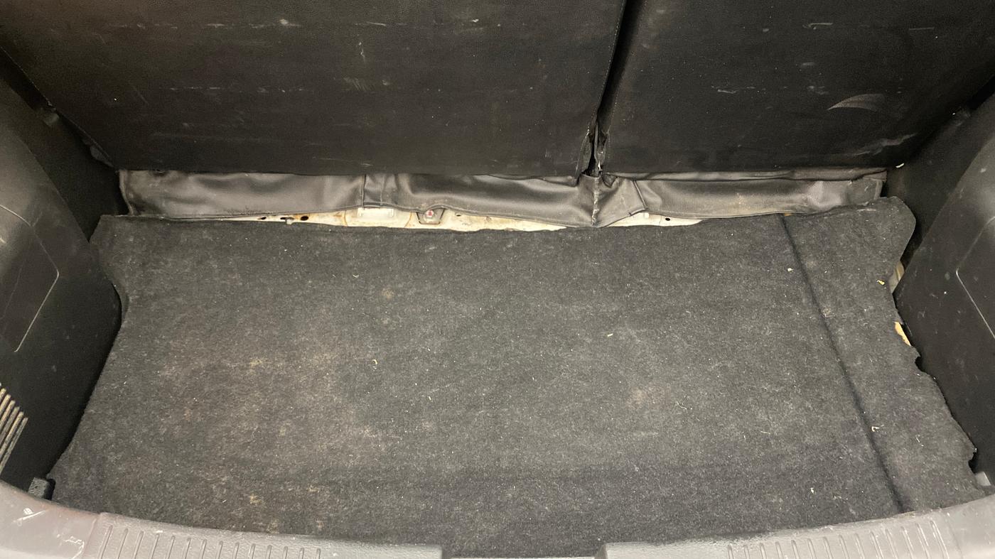 2018 Maruti IGNIS DELTA 1.2, Petrol, Manual, 67,689 km, Boot Inside