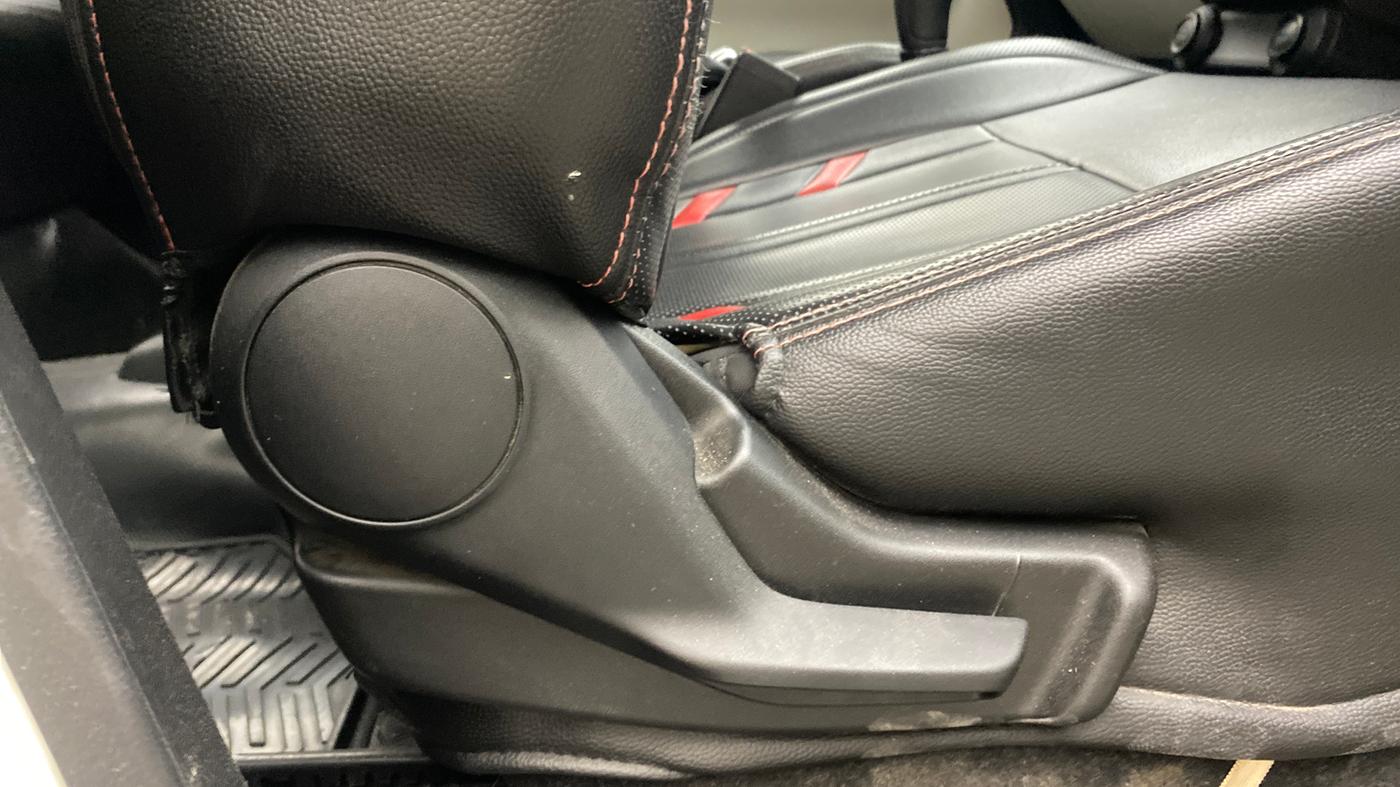 2018 Maruti IGNIS DELTA 1.2, Petrol, Manual, 67,689 km, Driver Side Adjustment Panel